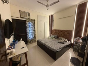 Team Area in 2 BHK Builder Floor at Sector 45 – for Rent