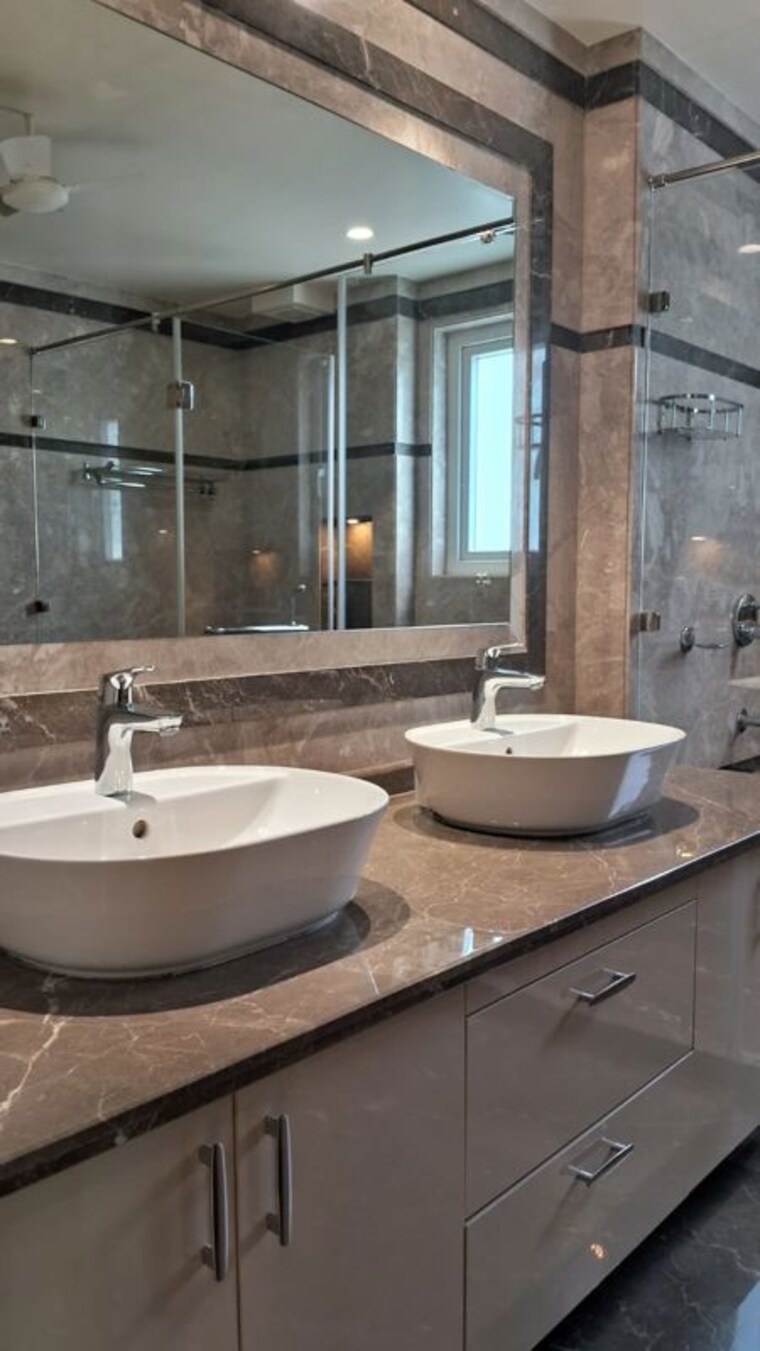 Bathroom, chirag enclave 4 Bedroom 6000 Sq.Ft. Builder Floor In Chirag Enclave Delhi 10748756