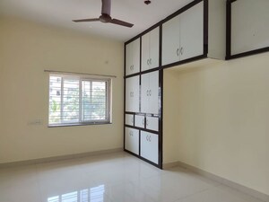 Room in 3 BHK Apartment at GS Apartments Mehdipatnam, Mehdipatnam – for Rent