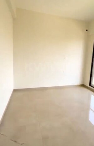 Room in 3 BHK Apartment at Lashkaria Indrasukh, Andheri West – for Rent