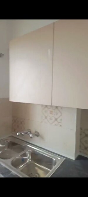 Room in 3 BHK Apartment at Tulip Violet, Sector 69 – for Sale