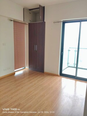 Room in 3 BHK Apartment at M3M Latitude, Sector 65 – for Rent