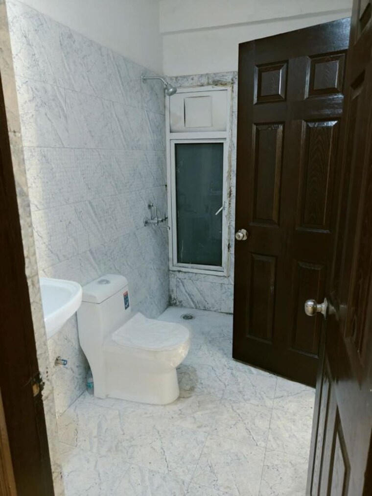 Bathroom, prateek-grand-city 2 Bedroom 1155 Sq.Ft. Apartment In Siddharth Vihar Ghaziabad 10748853