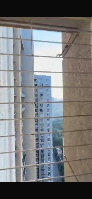  2 BHK Apartment at Lodha Amara, Kolshet Road – for Rent