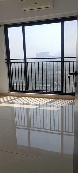 Bedroom in 2 BHK Apartment at Santacruz West – for Rent