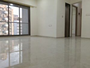 Room in 3 BHK Apartment at Sati Darshan Apartment, Malad West – for Rent