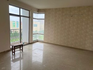 Room in 3 BHK Apartment at Ansals Celebrity Greens, Sushant Golf City – for Rent