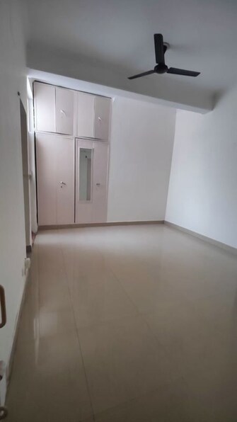 3 BHK +Apartment For Rent in Arun Vihar in Sector 29, Noida