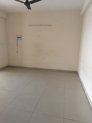 2 BHK Apartment For Rent in Pyramid Fusion Homes, Sector 70a