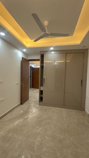3 BHK Builder Floor For Rent in Chittaranjan Park