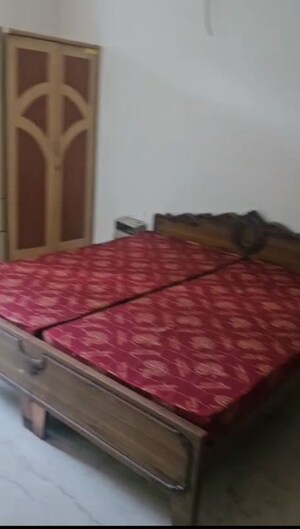 Bedroom in 3 BHK Builder Floor at Sector 14 – for Sale