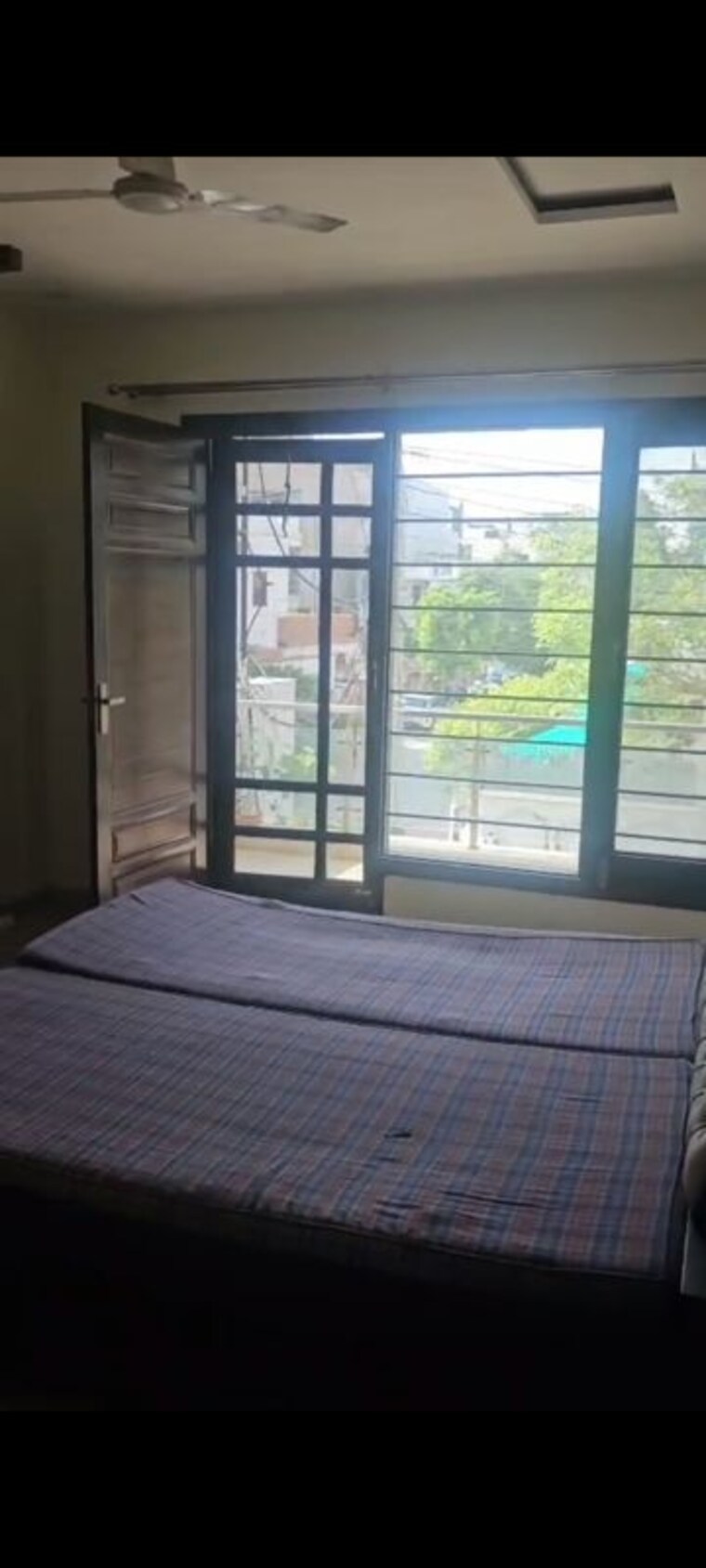 Room, sector 14 3 Bedroom 350 Sq.Ft. Builder Floor In Sector 14 Faridabad 10749003