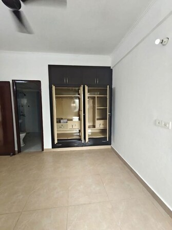 3 BHK Apartment For Rent in Express Green in Sector 44, Noida