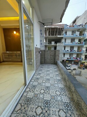 Balcony in 3 BHK Builder Floor at Green Home, Sector 73 – for Sale