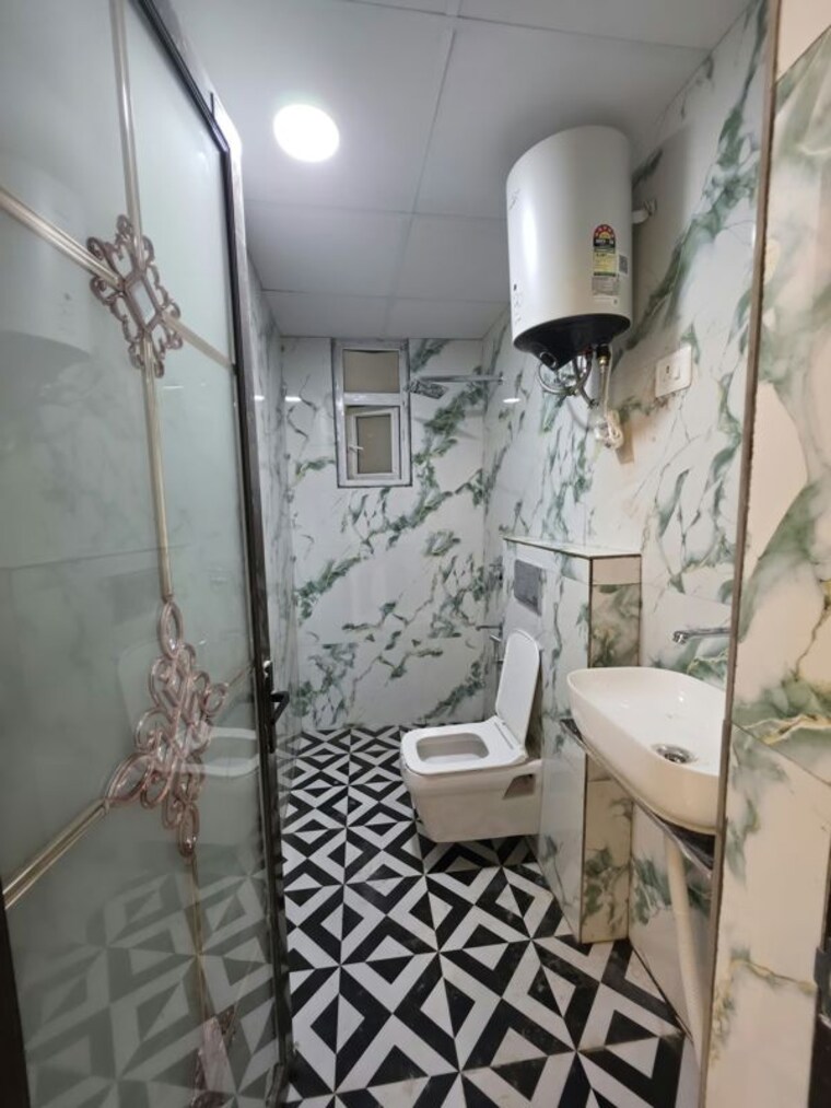 Bathroom, green-home 3 Bedroom 1500 Sq.Ft. Builder Floor In Sector 73 Noida 10748986