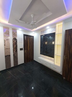 2 BHK Apartment For Rent in Cosmos Express 99, Sector 99