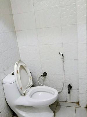 Bathroom in 1 RK Apartment at Sector 16b Dwarka – for Rent
