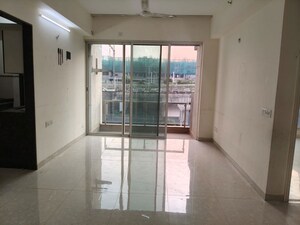 Room in 2 BHK Apartment at Classics Residency Seawoods, Seawoods – for Rent