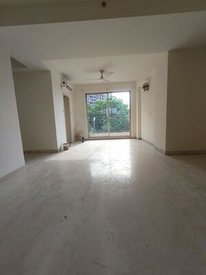 Room in  Apartment at Bestech Park View Sanskruti, Sector 92 – for Sale