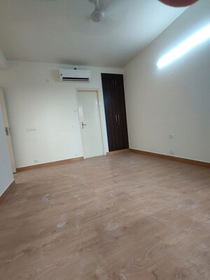 Room in  Apartment at Bestech Park View Sanskruti, Sector 92 – for Sale