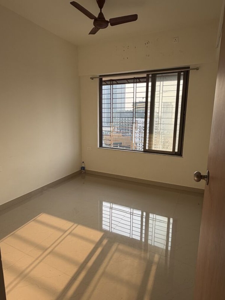 Room, lodha-vista 1 Bedroom 400 Sq.Ft. Apartment In Lower Parel Mumbai 10749044