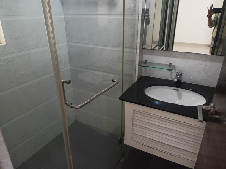 Bathroom, trendset-winz 3 Bedroom 2525 Sq.Ft. Apartment In Nanakramguda Hyderabad 10749029
