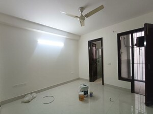 Room in 3 BHK Builder Floor at Greater Kailash I – for Rent