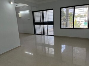 Room in 2 BHK Apartment at Malkani Buena Vista, Viman Nagar – for Rent