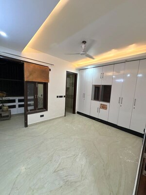 Room in 2 BHK Builder Floor at Malviya Nagar – for Rent