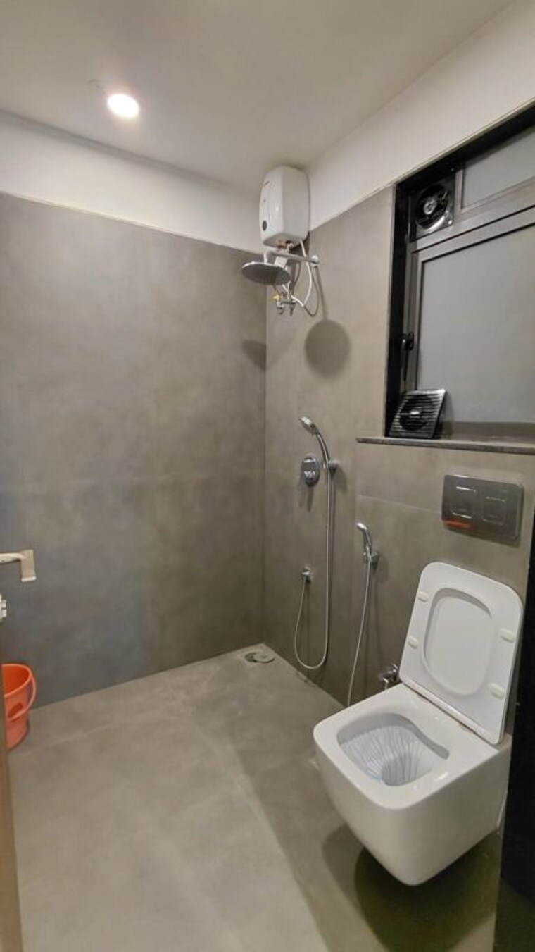 Bathroom, dlh-signature 3 Bedroom 1530 Sq.Ft. Apartment In Bandra West Mumbai 10749105