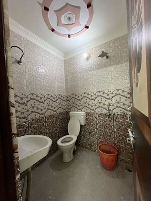Bathroom in 2 BHK Builder Floor at Saket – for Rent