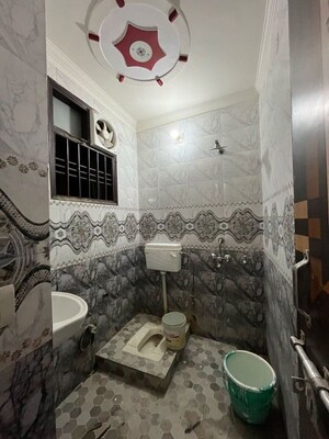 Bathroom in 2 BHK Builder Floor at Saket – for Rent