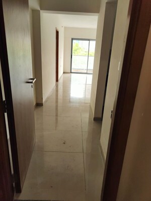 Room in 4 BHK Apartment at Kalpataru Jade Residences, Baner – for Rent