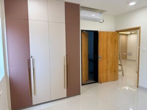 Room in 4 BHK Apartment at Hill Ridge Springs, Gachibowli – for Rent