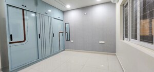 Room in 4 BHK Apartment at Hill Ridge Springs, Gachibowli – for Rent