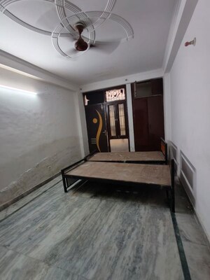 Room in 3 BHK Builder Floor at Saket – for Rent