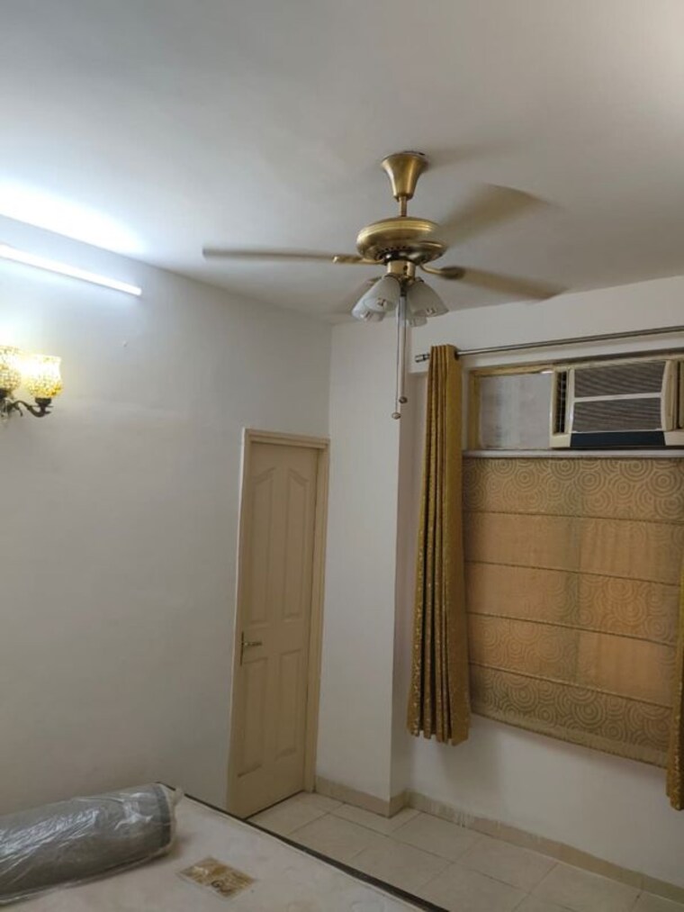 Bathroom, tulip-white 3 Bedroom 1335 Sq.Ft. Apartment In Sector 69 Gurgaon 10749146