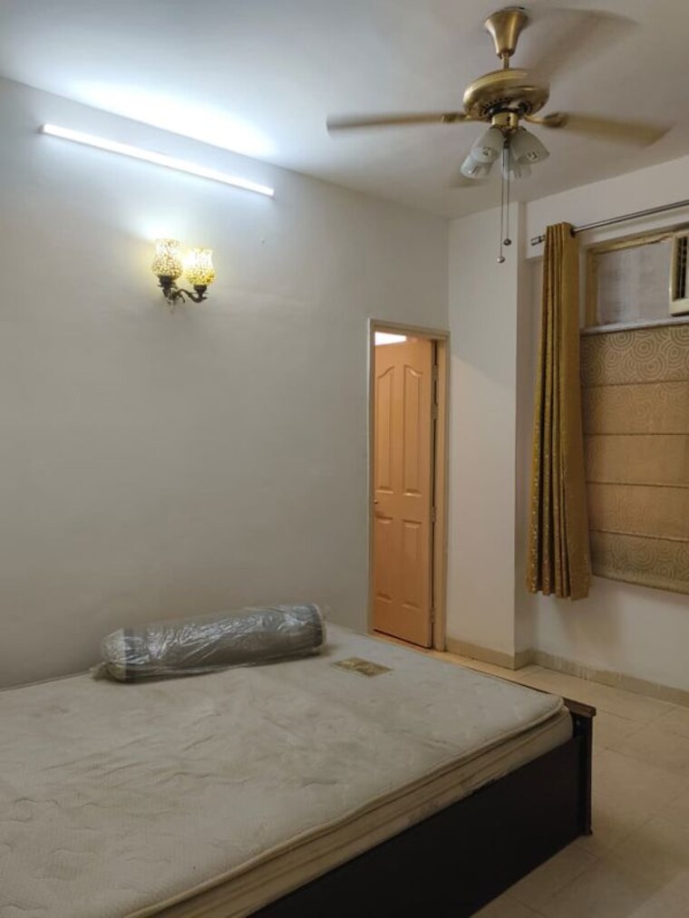 Room, tulip-white 3 Bedroom 1335 Sq.Ft. Apartment In Sector 69 Gurgaon 10749146