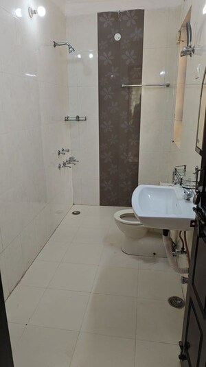Bathroom in 3 BHK Builder Floor at Sector 46 – for Rent