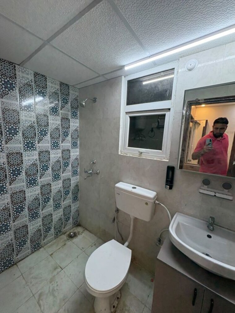 Bathroom, signature-the-millennia-3 2 Bedroom 1000 Sq.Ft. Apartment In Sector 37d Gurgaon 10749152