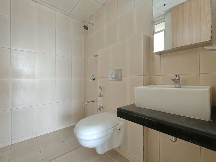 Bathroom, godrej-emerald 3 Bedroom 1044 Sq.Ft. Apartment In Ghodbunder Road Thane 10749193