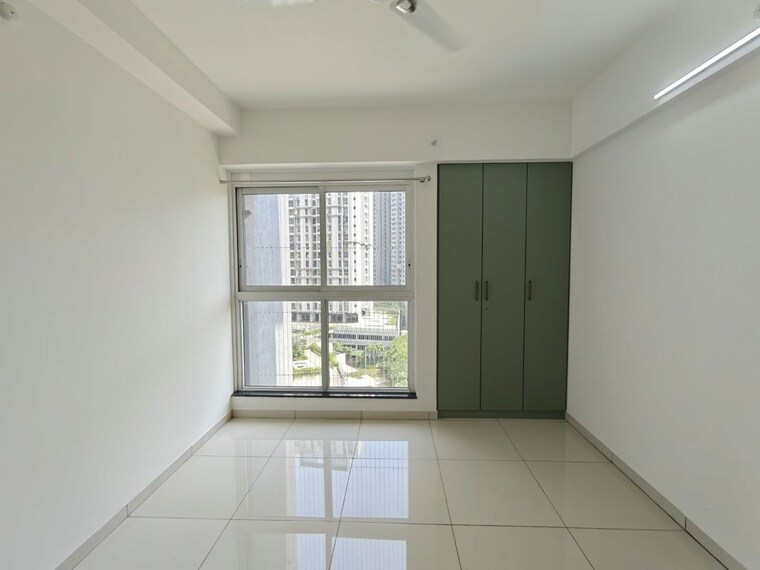 Room, godrej-emerald 3 Bedroom 1044 Sq.Ft. Apartment In Ghodbunder Road Thane 10749193