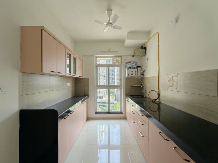 Kitchen, godrej-emerald 3 Bedroom 1044 Sq.Ft. Apartment In Ghodbunder Road Thane 10749193