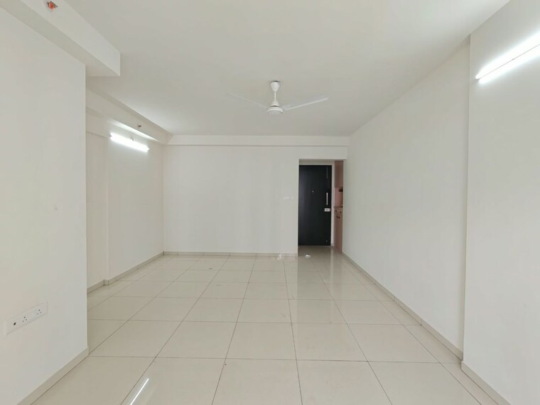 Room, godrej-emerald 3 Bedroom 1044 Sq.Ft. Apartment In Ghodbunder Road Thane 10749193