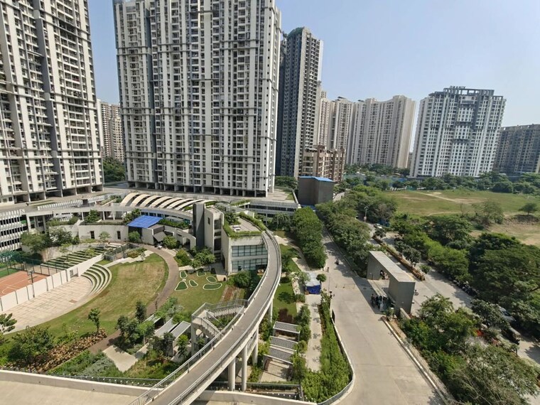 Balcony, godrej-emerald 3 Bedroom 1044 Sq.Ft. Apartment In Ghodbunder Road Thane 10749193