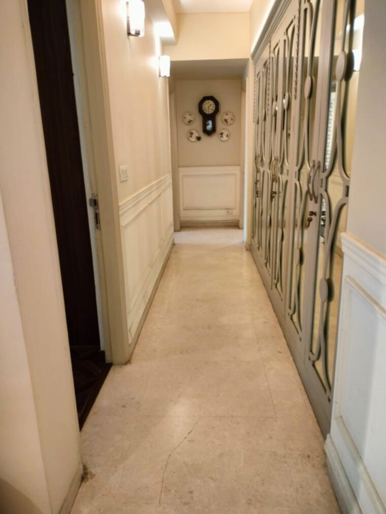 Room, dlf-the-icon 4 Bedroom 2575 Sq.Ft. Apartment In Dlf Phase V Gurgaon 10749135