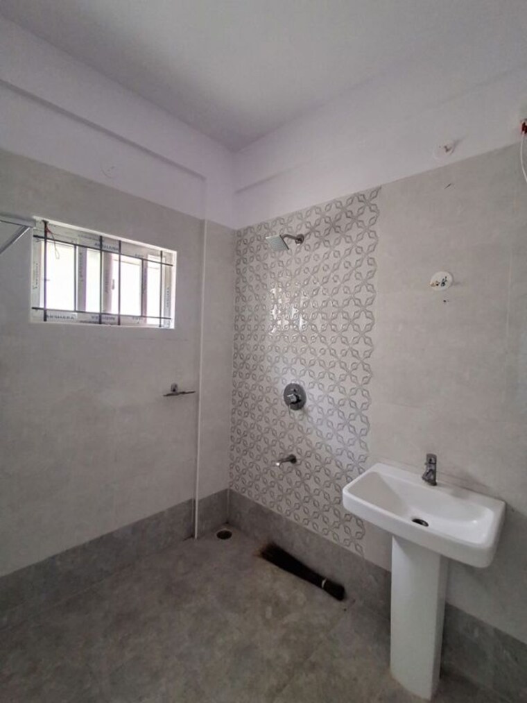 Bathroom, anand nagar 3 Bedroom 1800 Sq.Ft. Apartment In Anand Nagar Bangalore 10749202