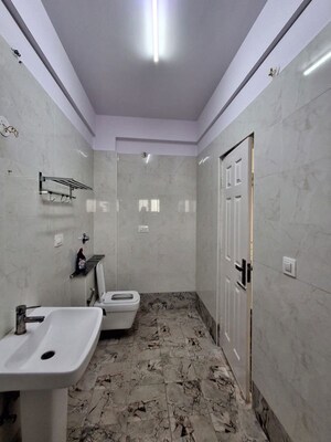 Bathroom in 3 BHK Apartment at Anand Nagar – for Rent