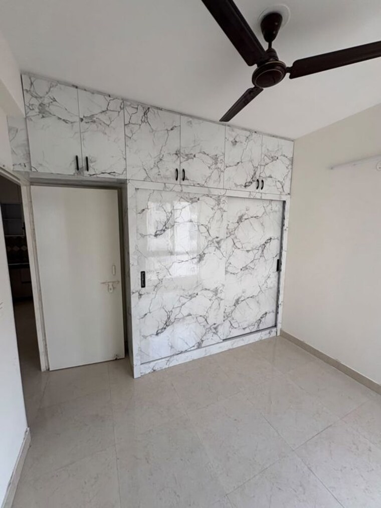 Room, signature-the-millennia-3 2 Bedroom 1000 Sq.Ft. Apartment In Sector 37d Gurgaon 10749191