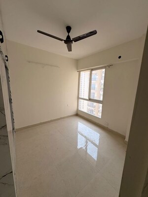 Room in 2 BHK Apartment at Signature The Millennia 3, Sector 37d – for Rent